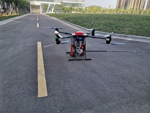 可以空中破玻璃，噴干粉的消防無(wú)人機(jī)，助力高層建筑救援